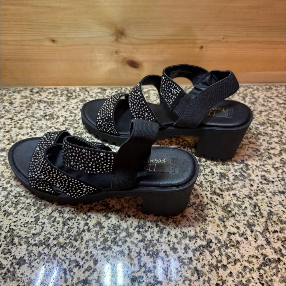 I.D. Required‎ Black Rhinestone Platform Sandals Lug Sole Block Heel Size 4 Mens
